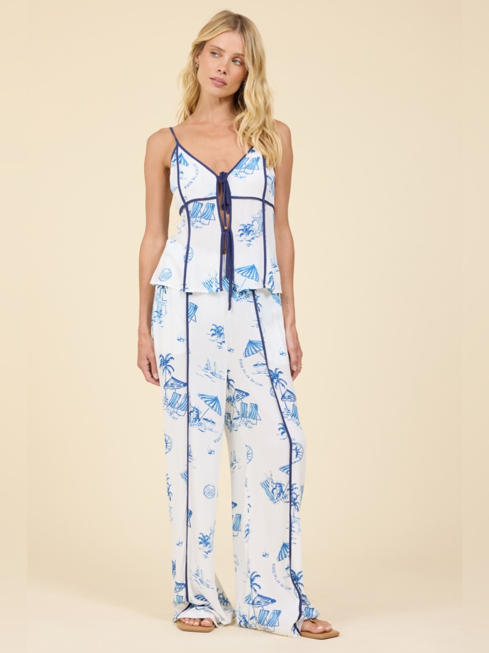 NWT Surf Gypsy Matching Tie Top and Bottom Size M
